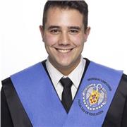 Profesor de inglés imparte clases a niños detodas las edades. Graduado en Educación Primaria con C1 obtenido este verano. Imparto cualquier asignatura de Educación Primaria y secundaria